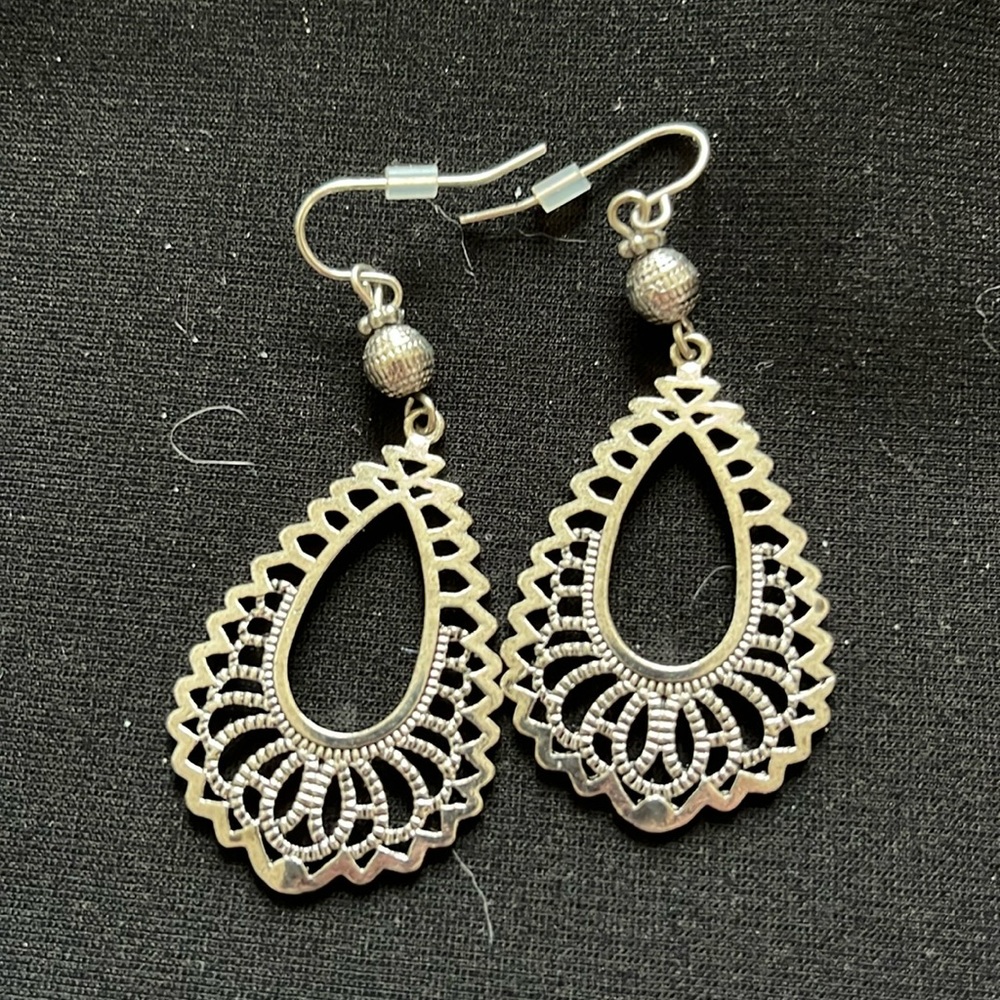 Silver Teardrop Earrings